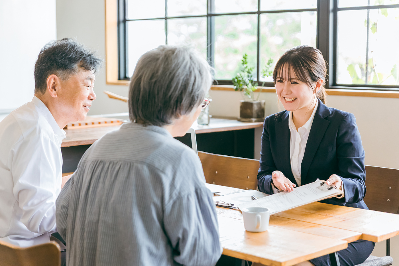 まとめ：不動産の家族信託は専門家に依頼するのがおすすめ