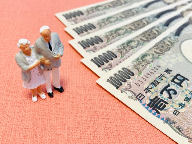 老夫婦と現金